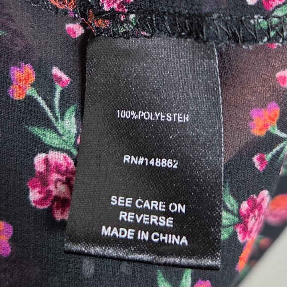 Torrid Black Floral Lexie Top - Picture 12 of 12